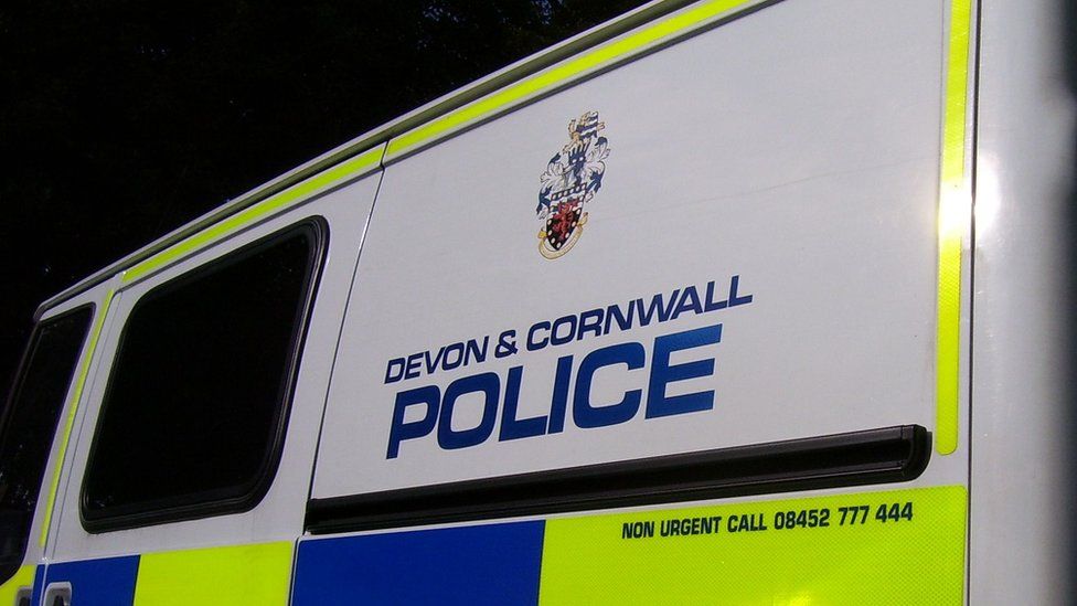 Devon And Cornwall Police Officer Fired For Explicit Messages Bbc News