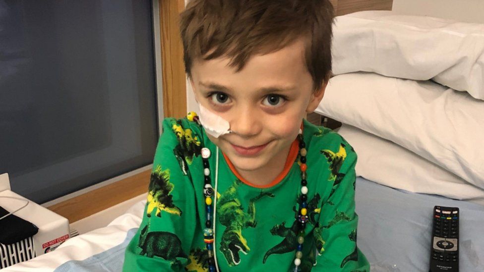 Томасу поставили диагноз лейкемия, когда ему было пять лет