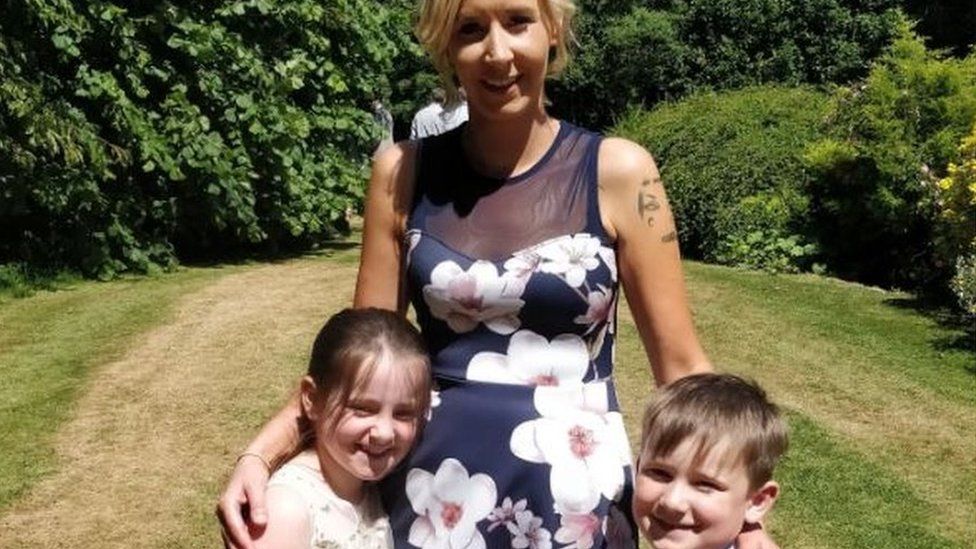 Tammy Whelan with her children