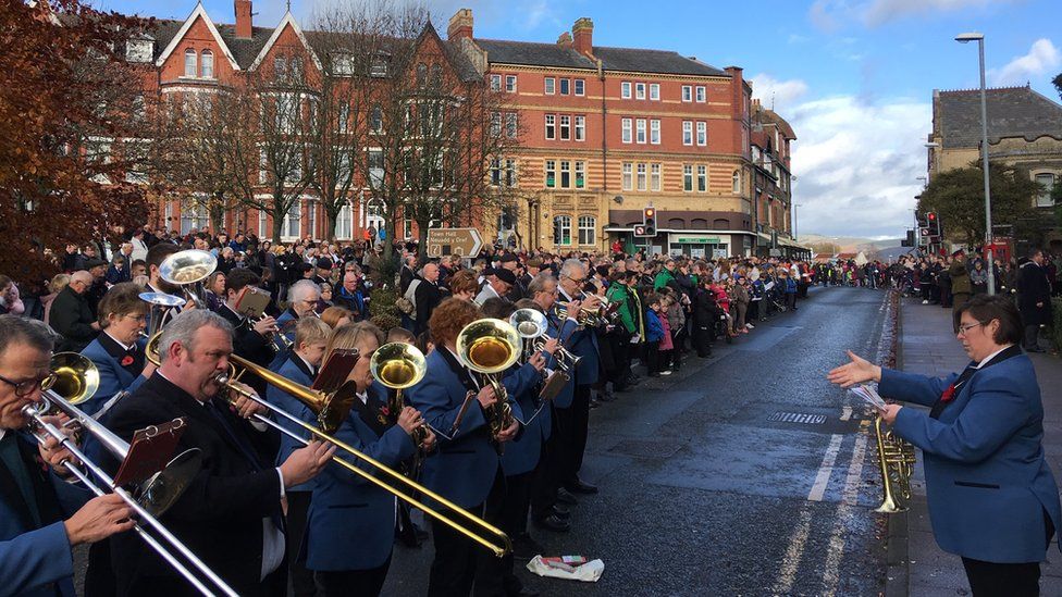 Crowds and musicians in Llandrindod Wells, Powys.