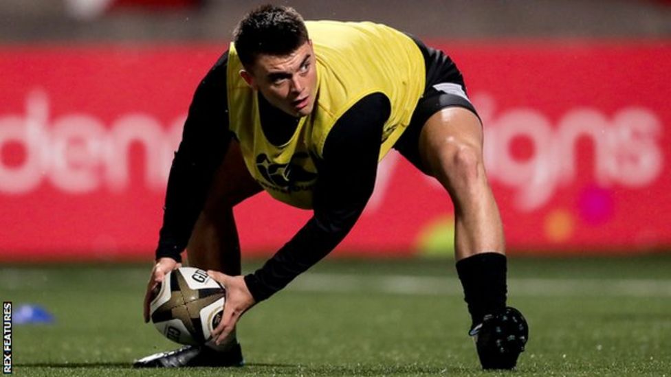 Ospreys scrum-half Reuben Morgan-Williams agrees new deal - BBC Sport