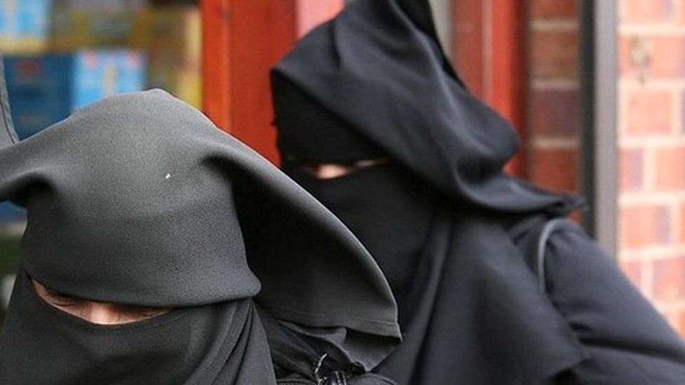 Women in niqabs, UK