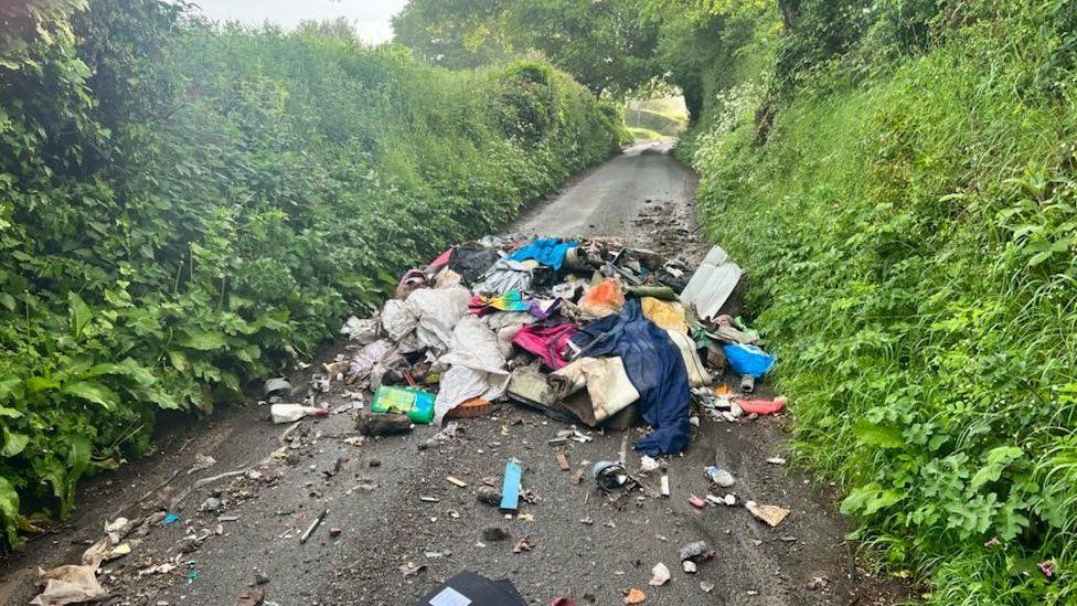 Dumped rubbish in Abnalls Lane, Lichfield