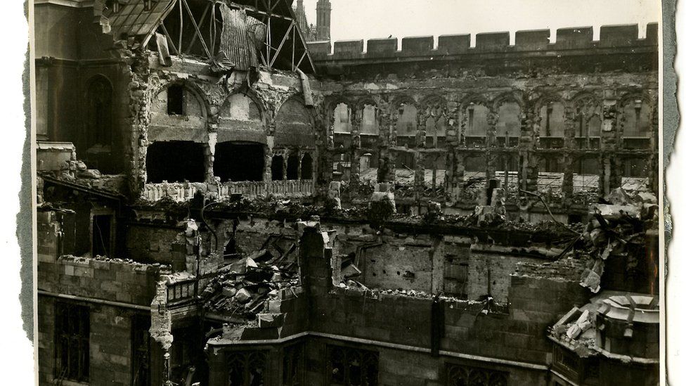 In Pictures Commons Marks 80 Years Since WW2 Bombing BBC News