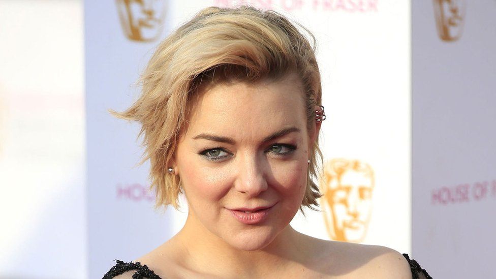 Fans praise Sheridan Smith's return to Funny Girl BBC News