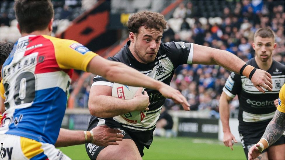 Nick Staveley: Hull FC forward out for season with serious knee injury ...