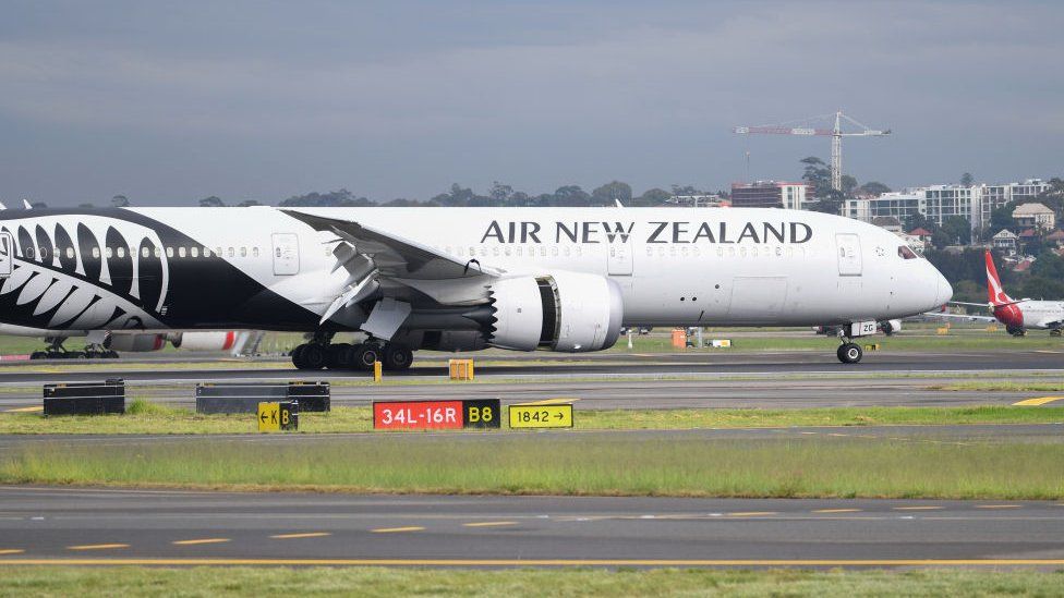 An Air New Zealand plane touching down at Sydney Airport in April 2020