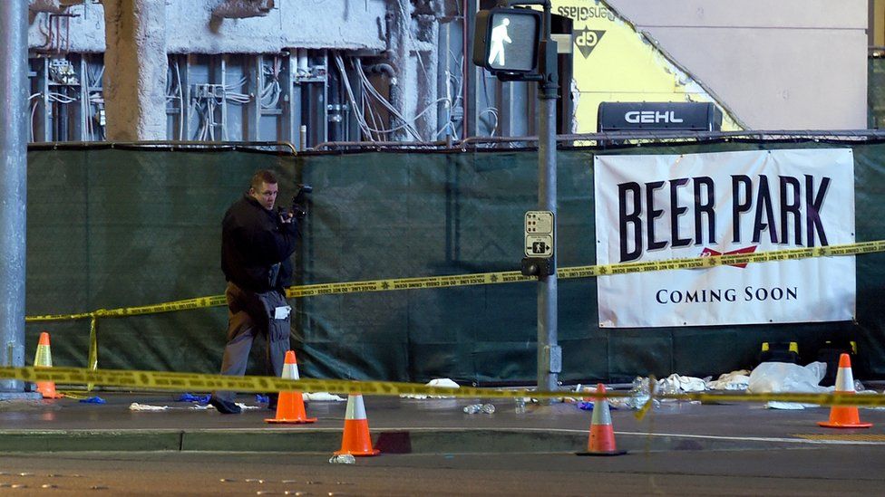 Las Vegas Strip Crash: Dozens Hurt As Car Crashes Into Crowd - BBC News