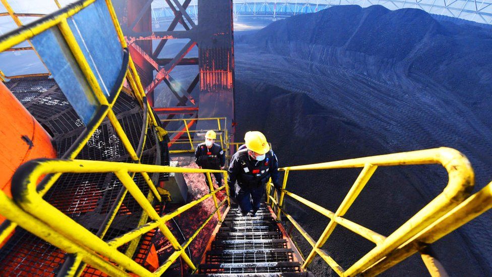 Изображение файла показывает угольную шахту в Китае