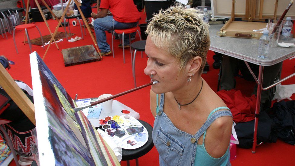 Disabled Artist Alison Lapper S Son Parys Dies Bbc News