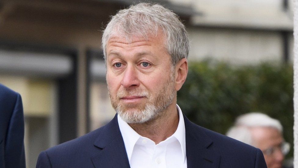 Roman Abramovich arriving at court in 2018