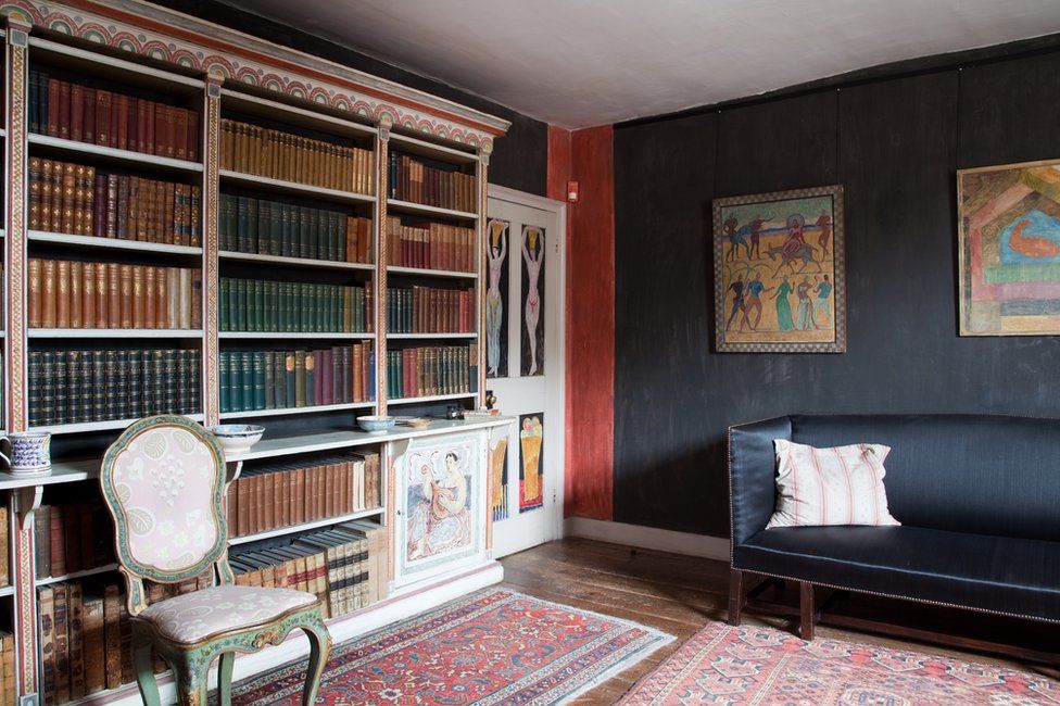 New life for Bloomsbury Group's Charleston farmhouse BBC News