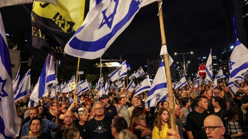 Protest in Tel Aviv calling for early elections and the release of hostages
