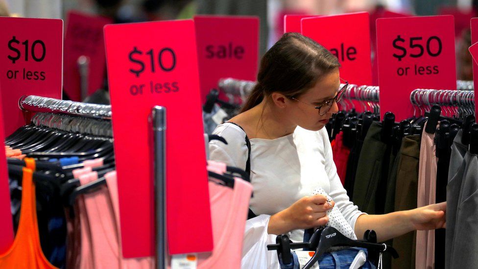 Australian retail: Why fashion have collapsed BBC News