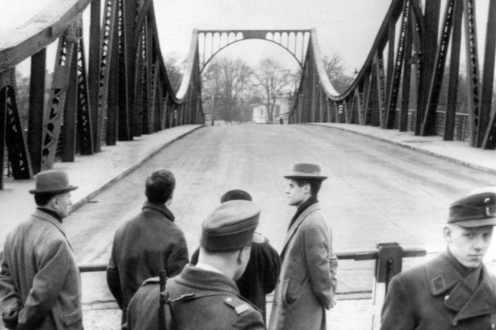 Onlookers at the Glienicke Bridge following Abel's exchange for Powers