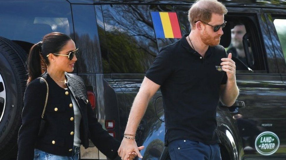 The duke and duchess arrived in the Zuiderpark in The Hague at lunchtime