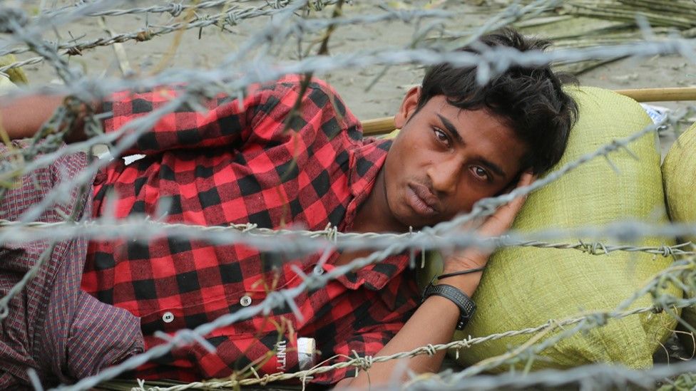 Rohingya Muslims, fled from ongoing military operations in Myanmars Rakhine state, wait to cross Myanmar border to enter Bangladesh at Mingdu, Myanmar on September 06, 2017.