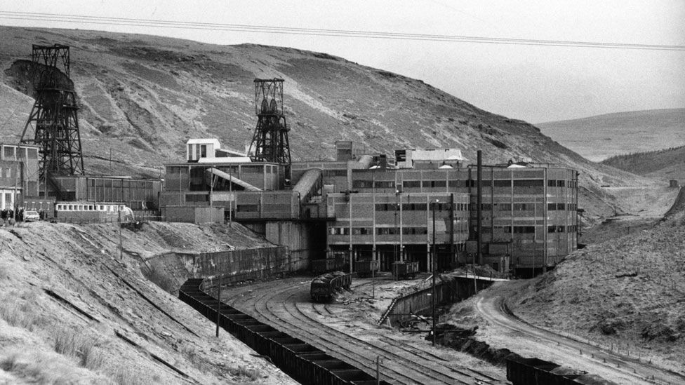 Maerdy: The Day The Last Pit In The Rhondda Closed - 25 Years On - BBC News