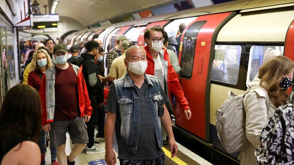 Busy Tube platform