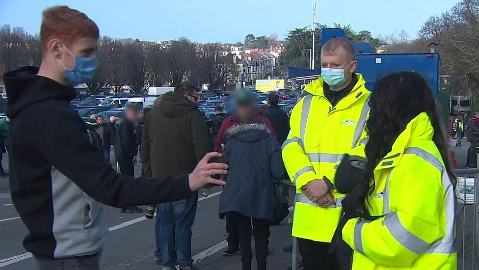 Football fans in Plymouth asked for Covid passes - BBC News