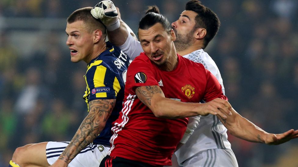 Fenerbahce 2-1 Manchester United - BBC Sport