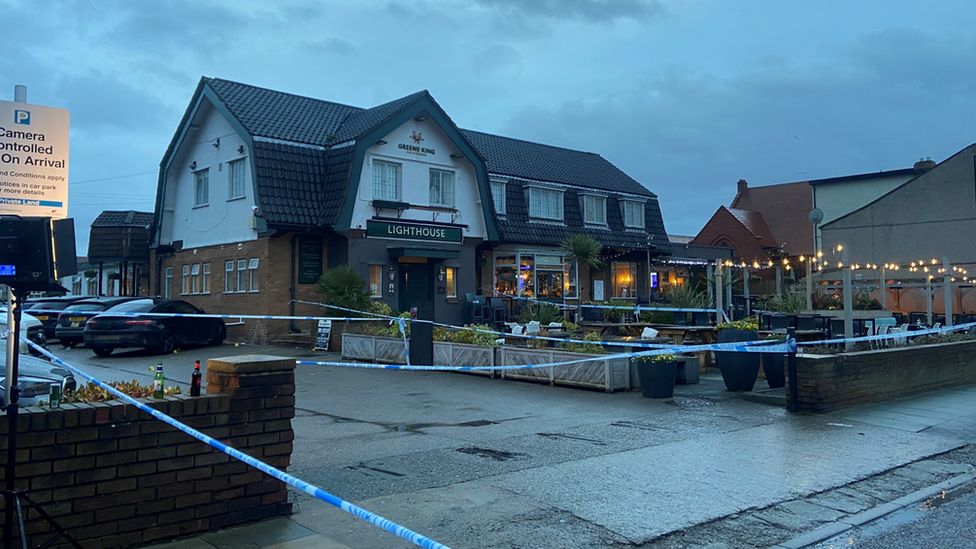 Wallasey Pub Shooting Woman Fatally Shot Was Not Targeted Police Bbc News 