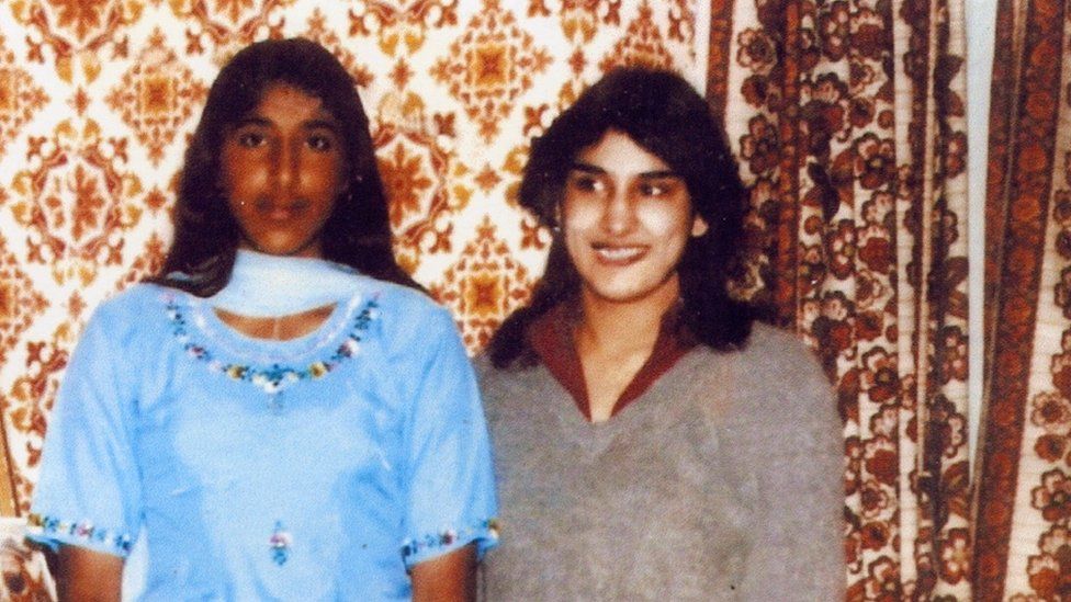 Jasvinder (R) with her sister Robina