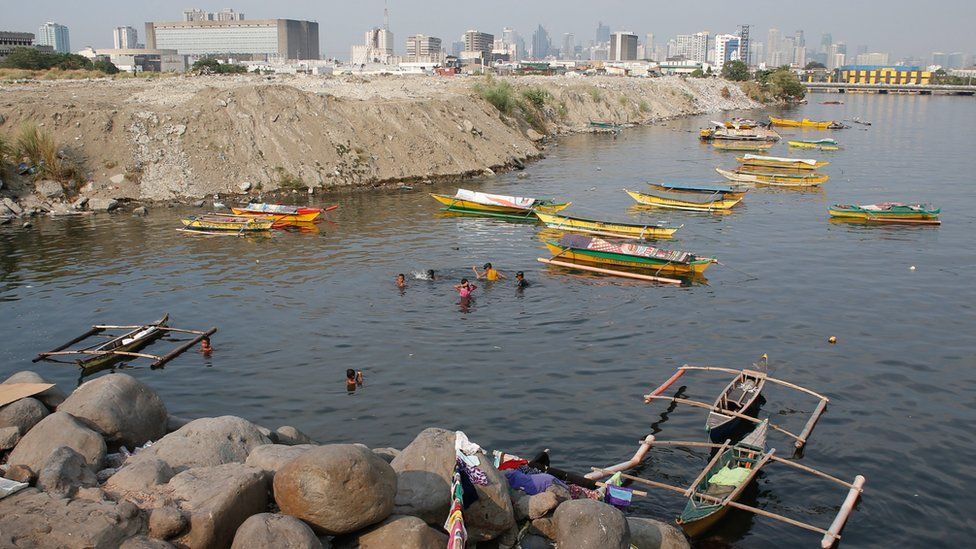 Fishing boats in Manila Bay