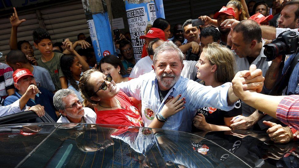 Lula at a campaign rally for President Dilma Rousseff in October 2014