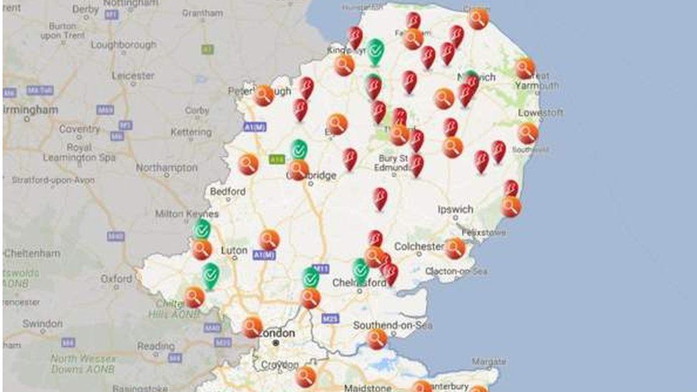 Storm causes Cambridgeshire power cuts and cancels show - BBC News