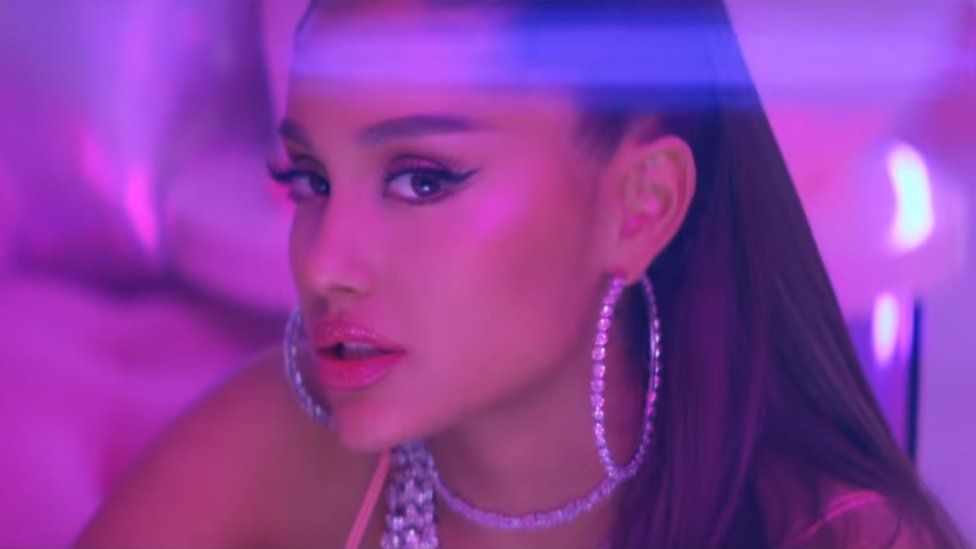 Ariana Grande's 7 Rings video remade in sign language - BBC Newsround
