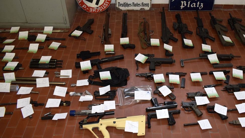 Guns and ammunition seized by Italian police