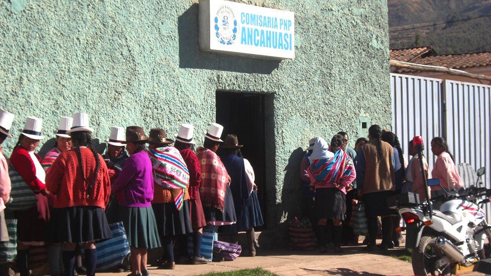 Women queue to give evidence to prosecutors in Cuzco