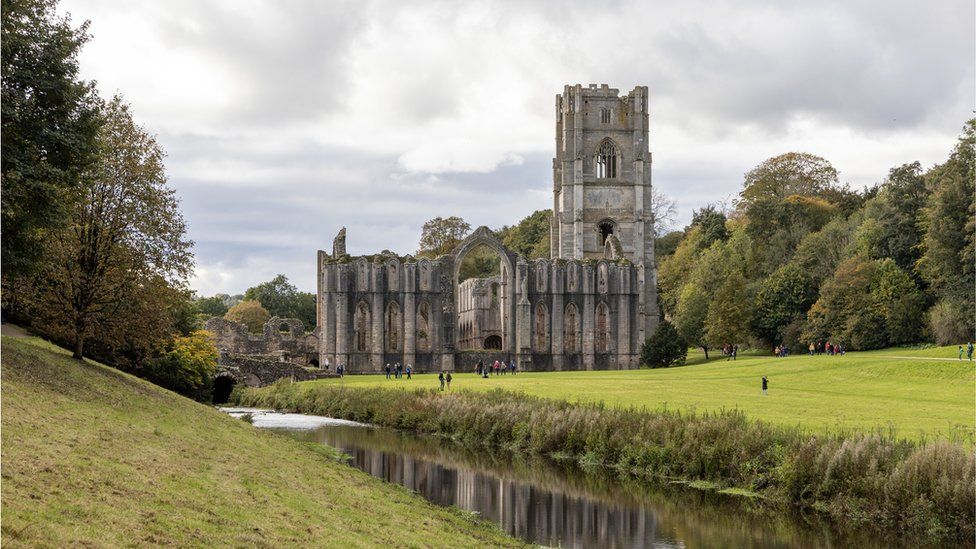 Fountains Abbey Ripon homes plan approved near World Heritage site