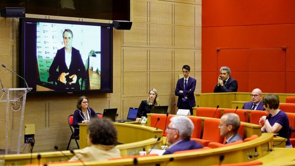 The French Senate listen to Liverpool mayor Steve Rotheram's account of the Champions League final in Paris