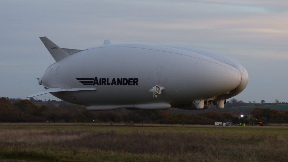 Airlander coming into land