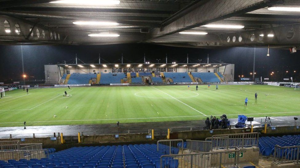 Coronavirus Tractors at Ballymena drivein country gig BBC News