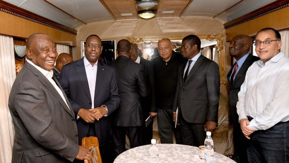 African leaders on a train