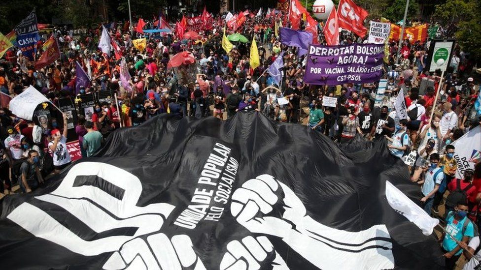 Demonstrators protest against far-right President Jair Bolsonaro"s administration amid his plans for Independence Day celebrations, in Rio de Janeiro, Brazil, September 7, 2021