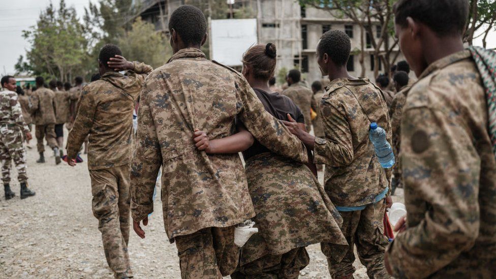 Soldados etíopes capturados por Tigray, julio de 2021