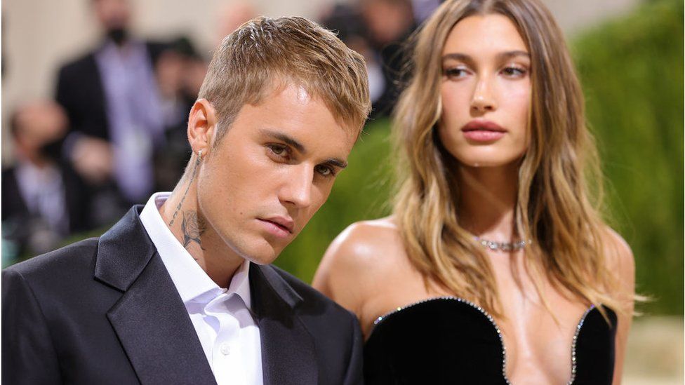 Bieber and his wife on the red carpet