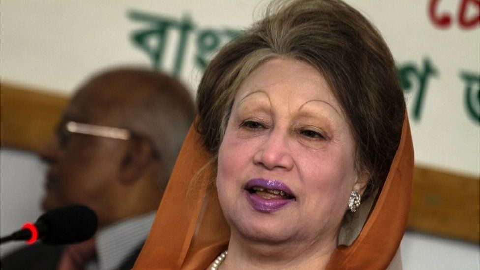 Bangladesh opposition leader Khaleda Zia speaks during a press conference in Dhaka on February 7, 2018.