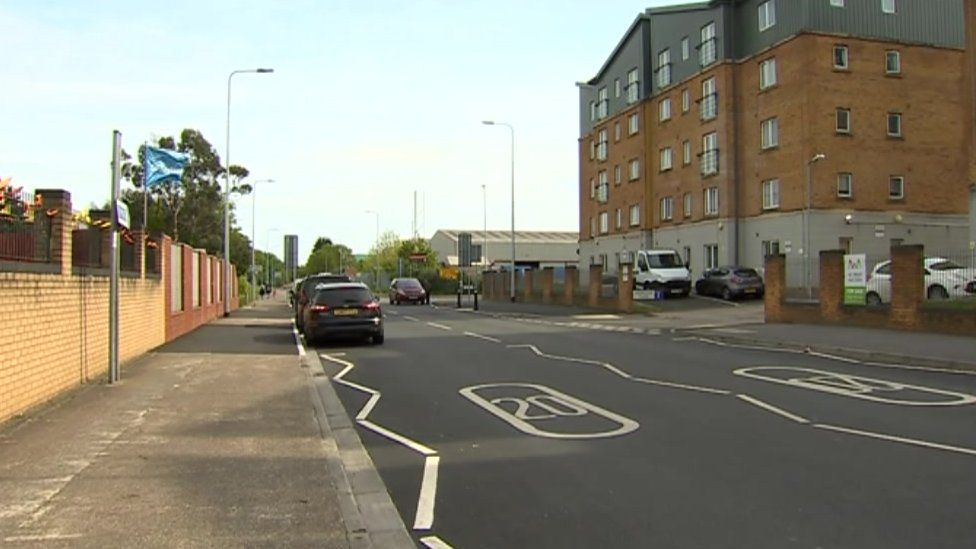 Girl hurt in Splott hit-and-run returns to school - BBC News