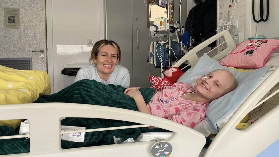 Funeral convoy for 12yearold girl who loved lorries BBC News