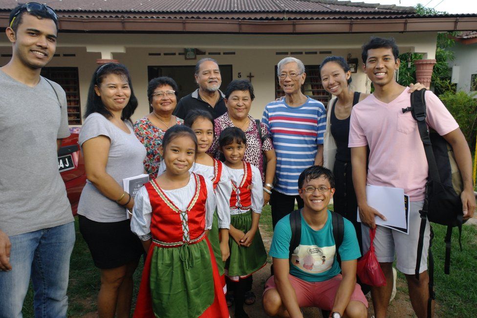 Picture of Kodrah Kristang members and Portuguese Eurasians in the Portuguese Settlement of Malacca