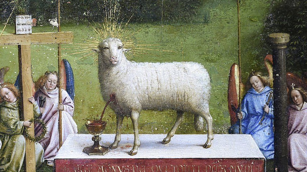 Ghent Altarpiece: Lamb's 'alarmingly humanoid' face surprises art world -  BBC News