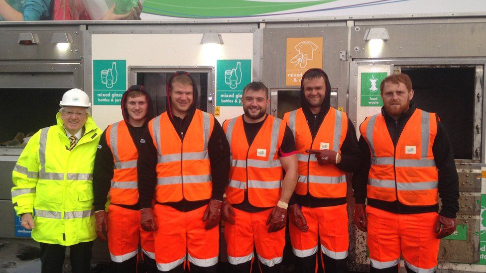 Ospreys players on bin collection duty in Neath Port Talbot BBC News