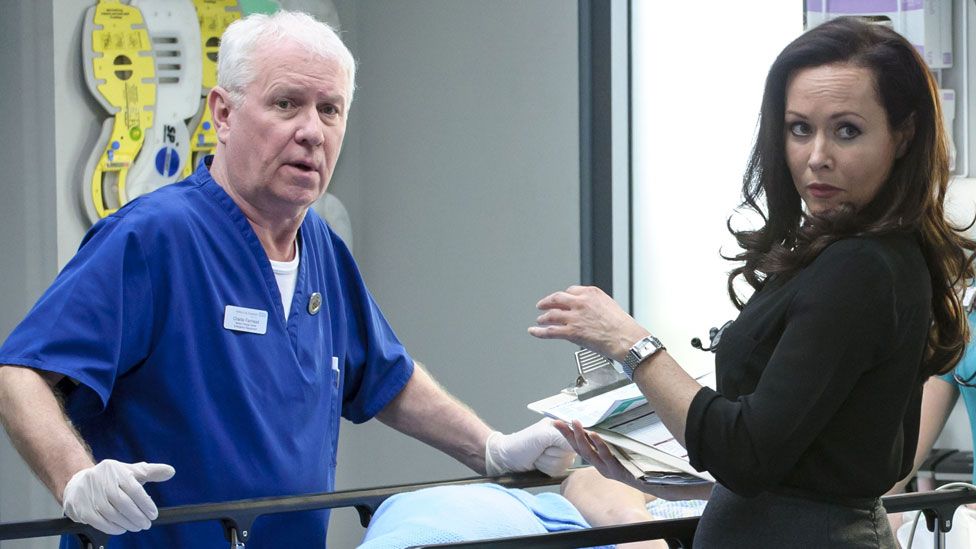 Derek Thompson and Amanda Mealing in Casualty