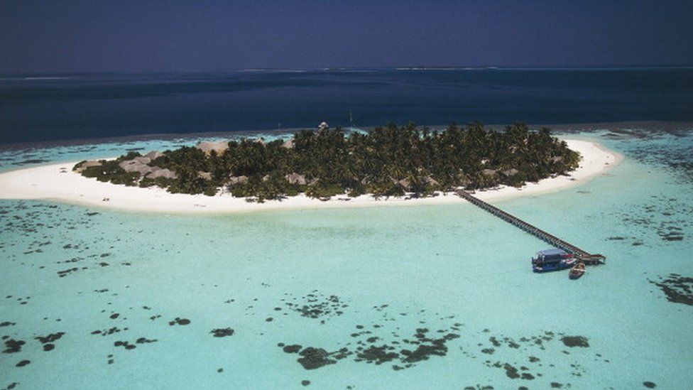 Vakarufalhi Island, Maldives