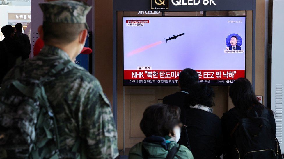 People ticker  a TV broadcasting a quality    study  connected  North Korea firing ballistic missiles into the sea, successful  Seoul, South Korea, November 2, 2022.